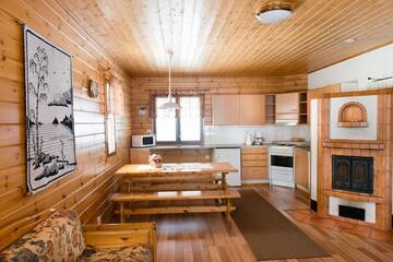 Фото номера Улучшенный коттедж с 2 спальнями Курортные отели Ruoke Holiday Village г. Кесялахти 8